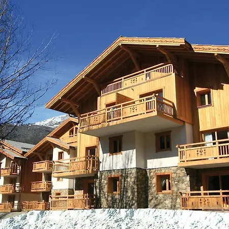 Lagrange Le Hameau Du Rocher Blanc Aparthotel 4*